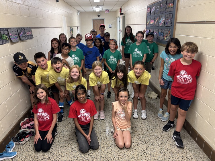class photos of colour house shirt day 