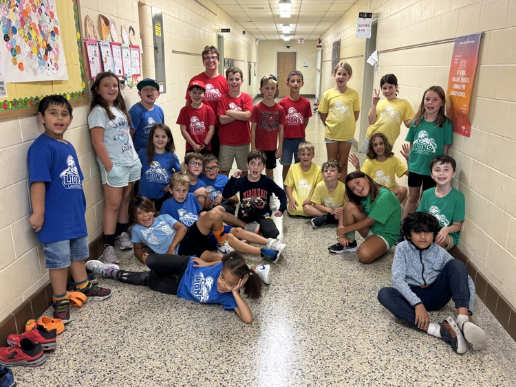 class photos of colour house shirt day 