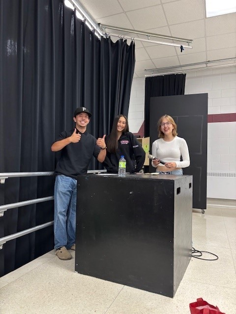 Plaid Peers - October