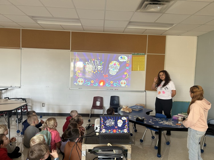 Brittany and Mrs Aguas speaking to the ask/1’s