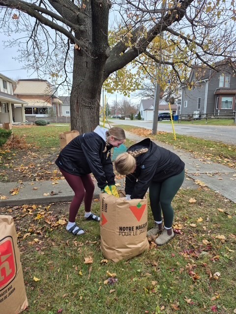 Horticulture Class Raking Leaves