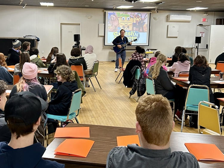 WDSS SHSM Arts and Culture students participated in a Sector-Partnered Experience today, creating new hoodie logos for Muskoka Woods Student Camps. The design session was led by two-time Juno Award-winning artist, Nick Adam from "Splash'N Boots."