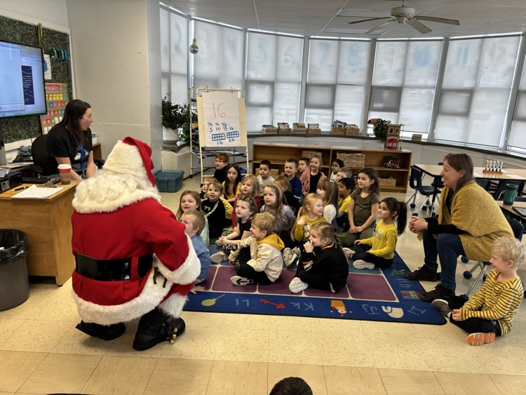 students enjoying breakfast