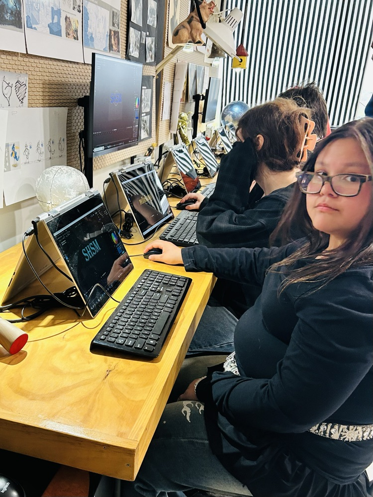 Our Specialist High Skill Major: Arts & Culture crew spent the day at Sheep Dog Animation Studio. They loved learning the ropes of stop motion video and 3D hologram to design new SHSM logos! 