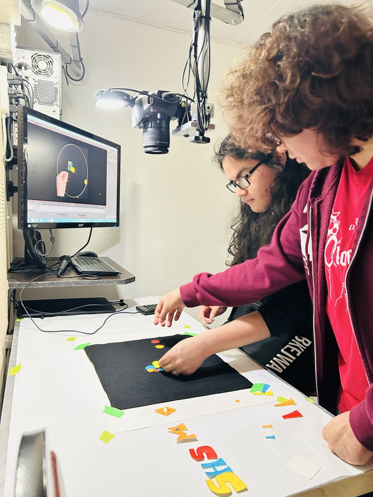 Our Specialist High Skill Major: Arts & Culture crew spent the day at Sheep Dog Animation Studio. They loved learning the ropes of stop motion video and 3D hologram to design new SHSM logos! 