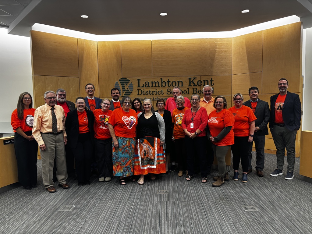 LKDSB leaders wearing orange