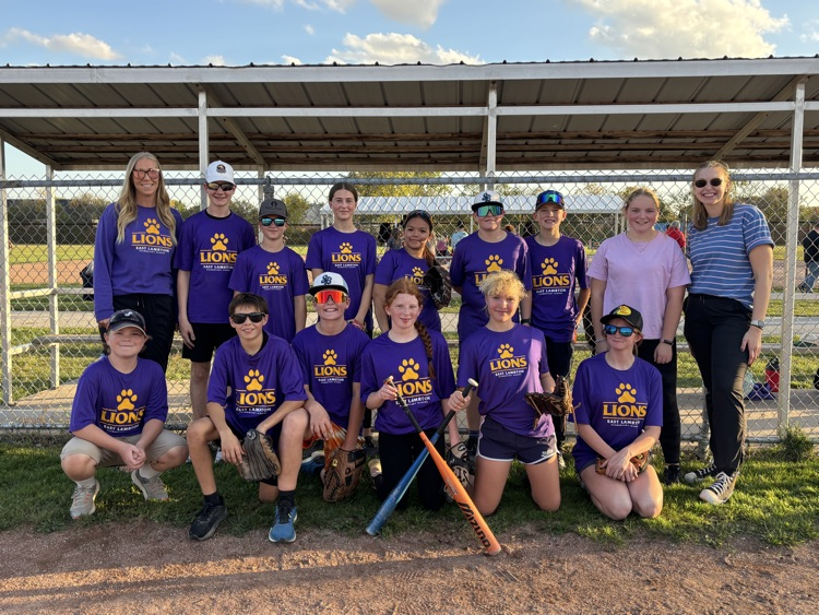 2 pitch team photo