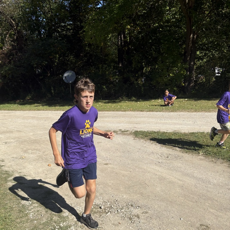student running cross country