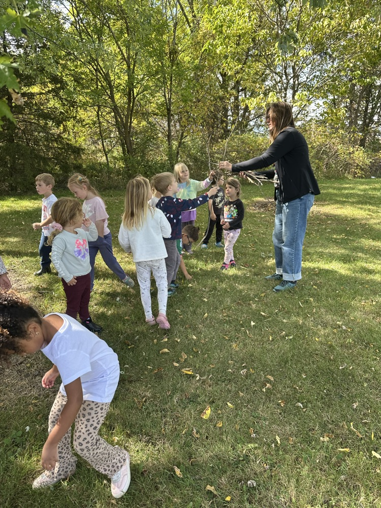 FDK students investigating the outdoors
