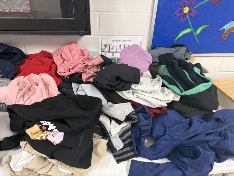 picture of clothes and shoes 