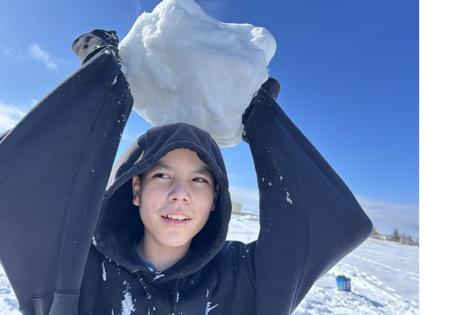 students ice fishing