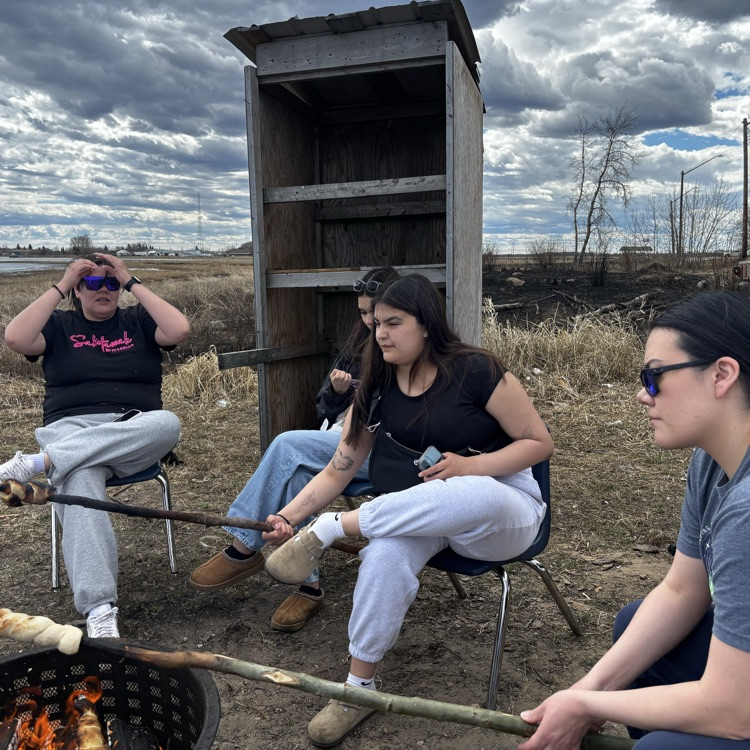 grade 12’s bannock on a stick