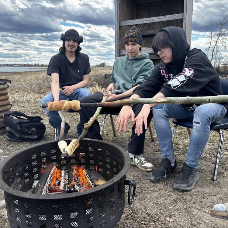 grade 11’s bannock on a stick