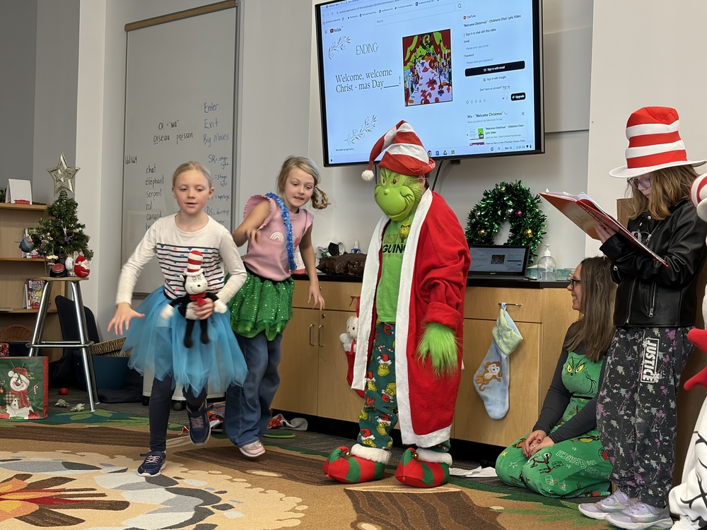 John Black PS students during the how the grinch stole christmas play