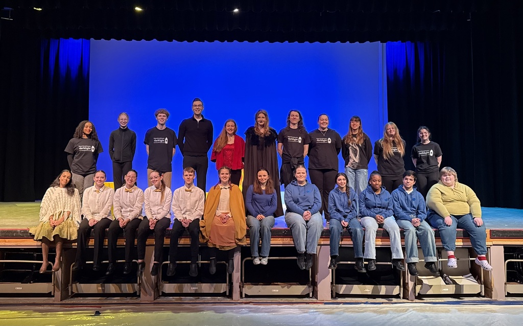 The cast of darklight