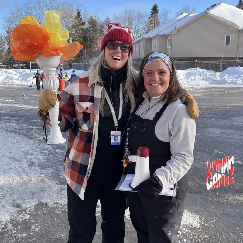 2 people pose for a photo